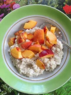 Каша с персиком