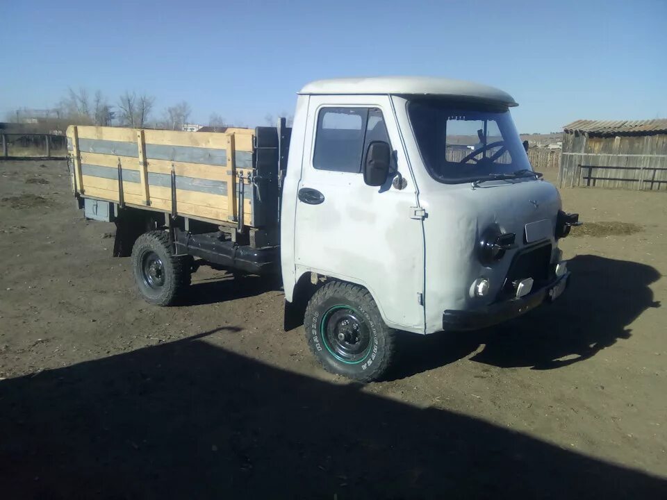 Борта железные на уаз 3303. Передний борт на уаз 3303. Кузов 3303. Уаз 3303 414600. Деревянный кузов на уаз 3303.