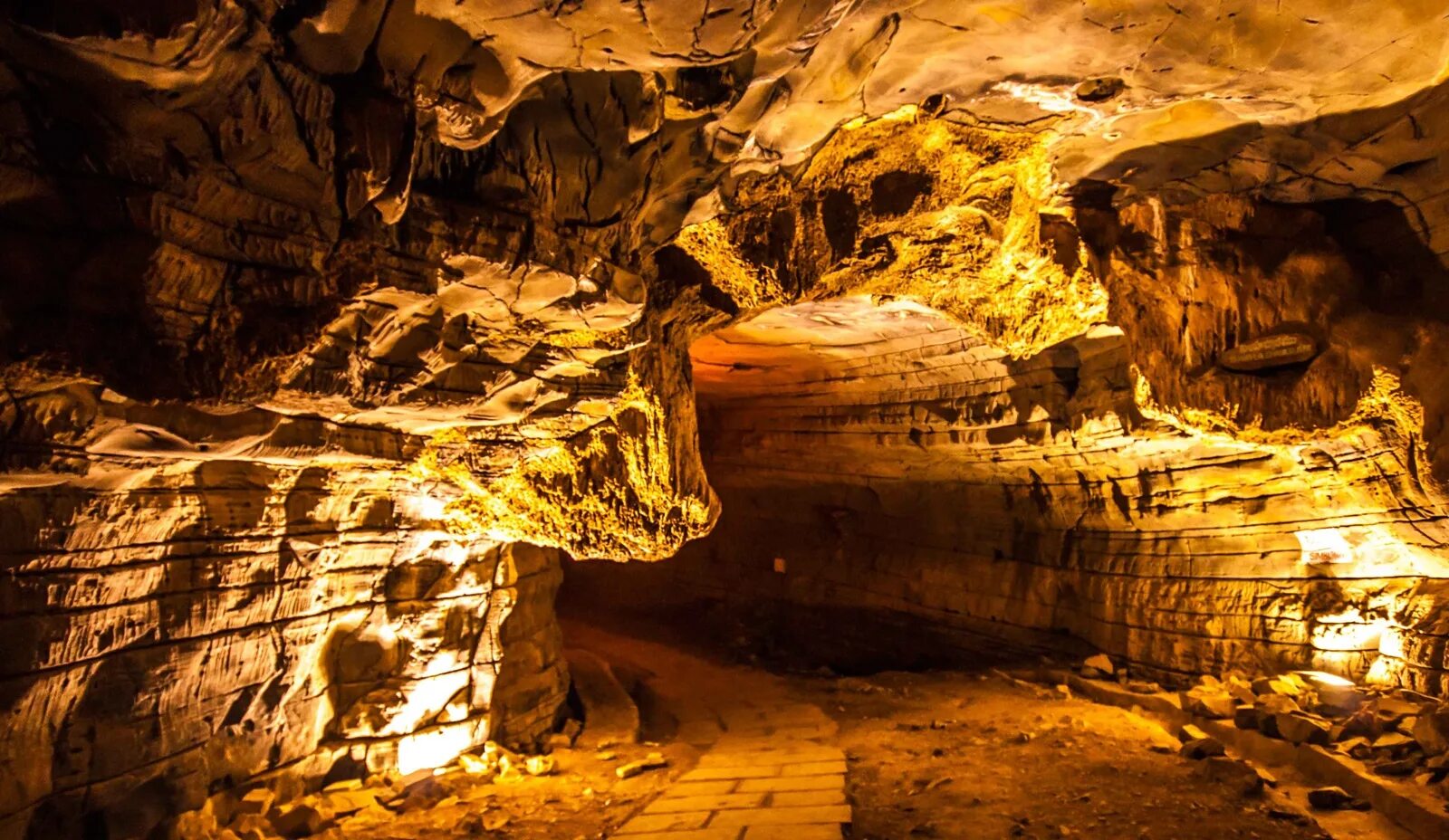 As the world caves in matt. Пещеры Мегхалая. . "Подземный мир". Красота подземного мира. Пещеры Мегхалая, Индия.