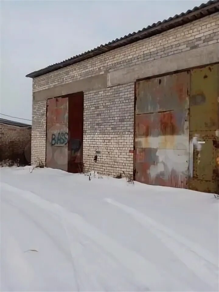 Гаражи сокол вологодская область. Снять гараж в вологде на улице ярославская 14. Гараж 25 м2. Город сокол советская 36. Гаражи сокол вологодская область.