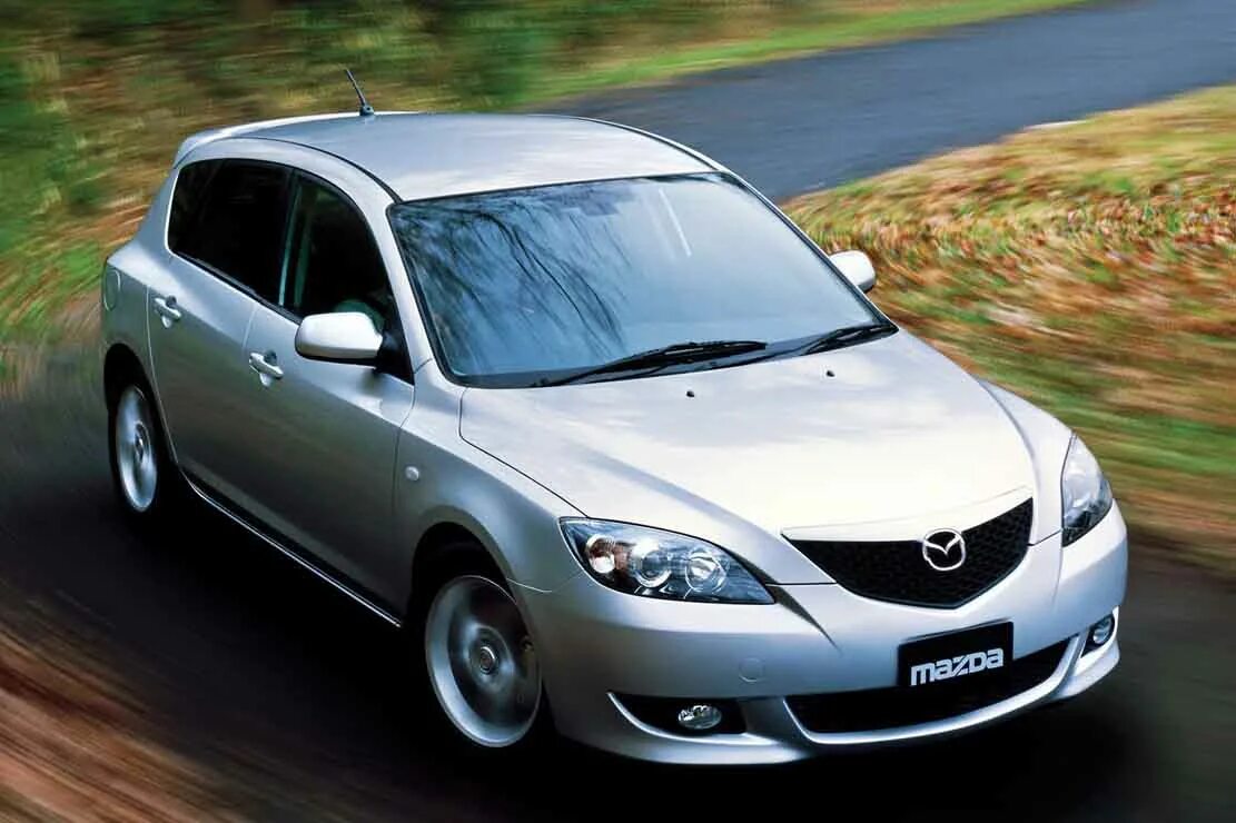 Иномарки 2010. Mazda mazda3. Mazda Axela. Mazda Axela 2008 1.6. Мазда 3 1 поколение.