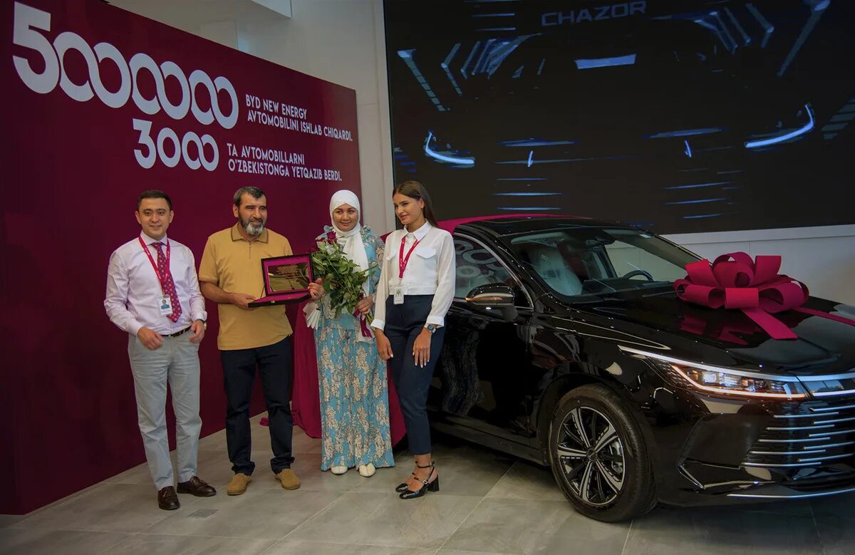 Byd дилер москва. Автосалон byd. Byd sergeli. Byd дилер москва. Byd автосалон в ташкенте.