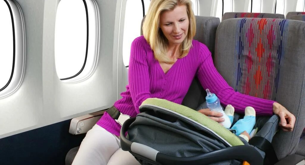 Screaming baby. Туркиш эйрлайнс люлька для младенца. S7 люлька для новорожденных в самолете. Кресло в самолет для ребенка. Перелет с ребенком.