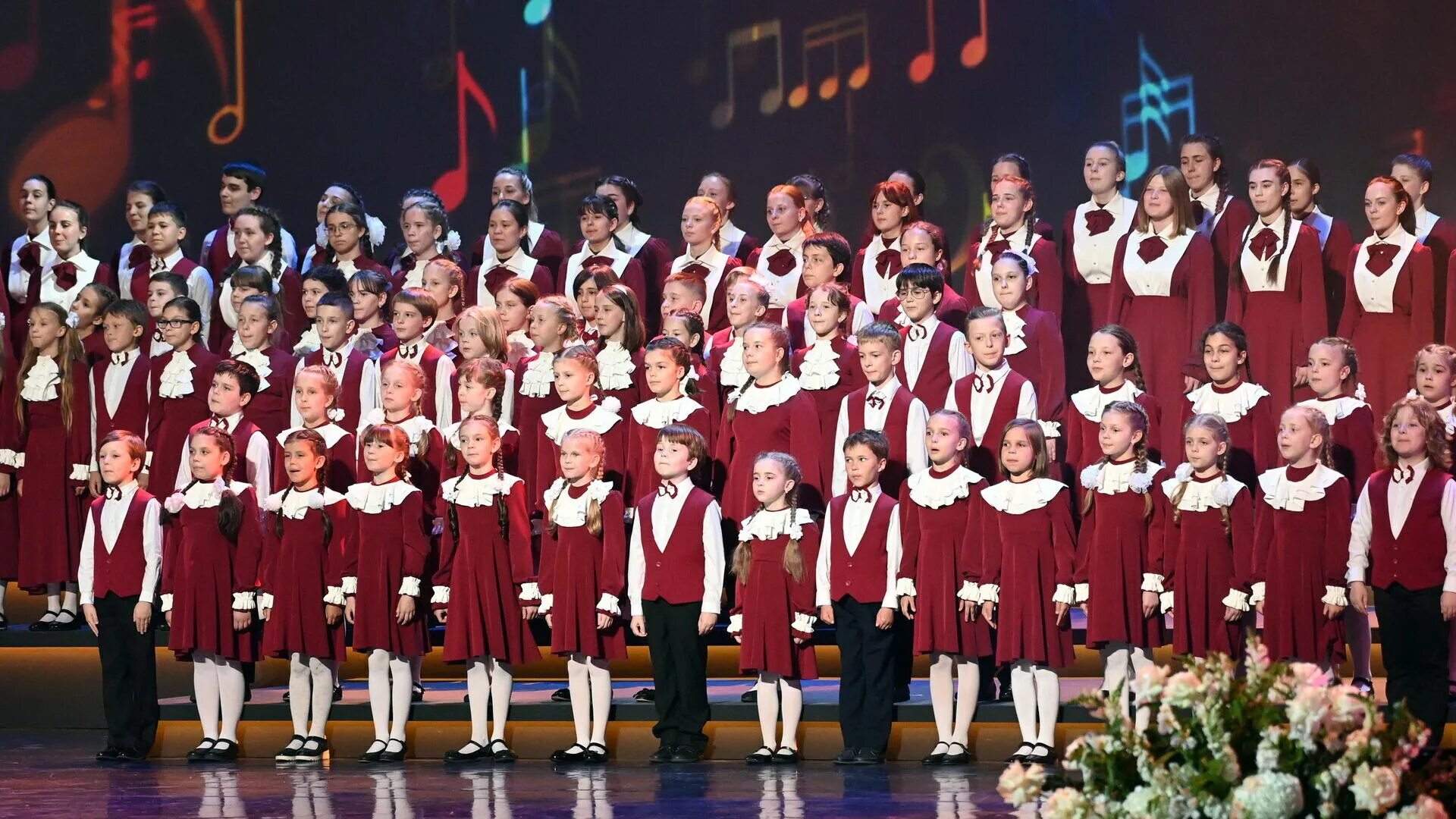 Выступление детского хора