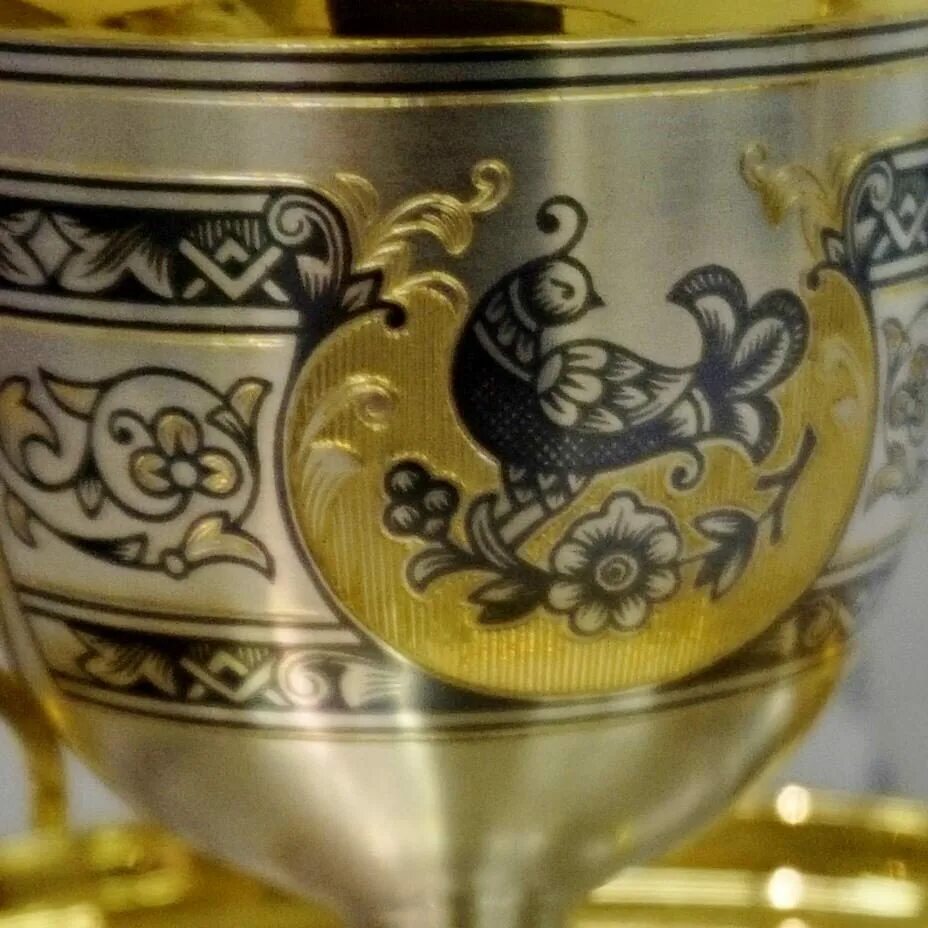 Что такое чернь. Черненое серебро северная чернь. чернь по серебру великий устюг. великоустюжская чернь. великоустюжское черненое серебро.