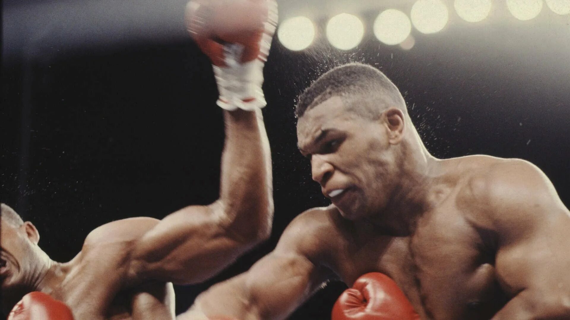 Тайсон ютубе. Бокс тайсон. майк тайсон фото. mike tyson vs donovan ruddock.
