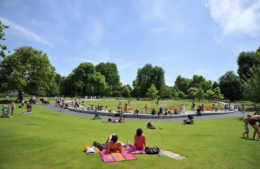 Park in. Гайд-парк (Hyde Park), Лондон. Лондон гайд парк one Hyde Park. Гайд парк Лондон Гердене. Пикник в Лондоне гайд парк.