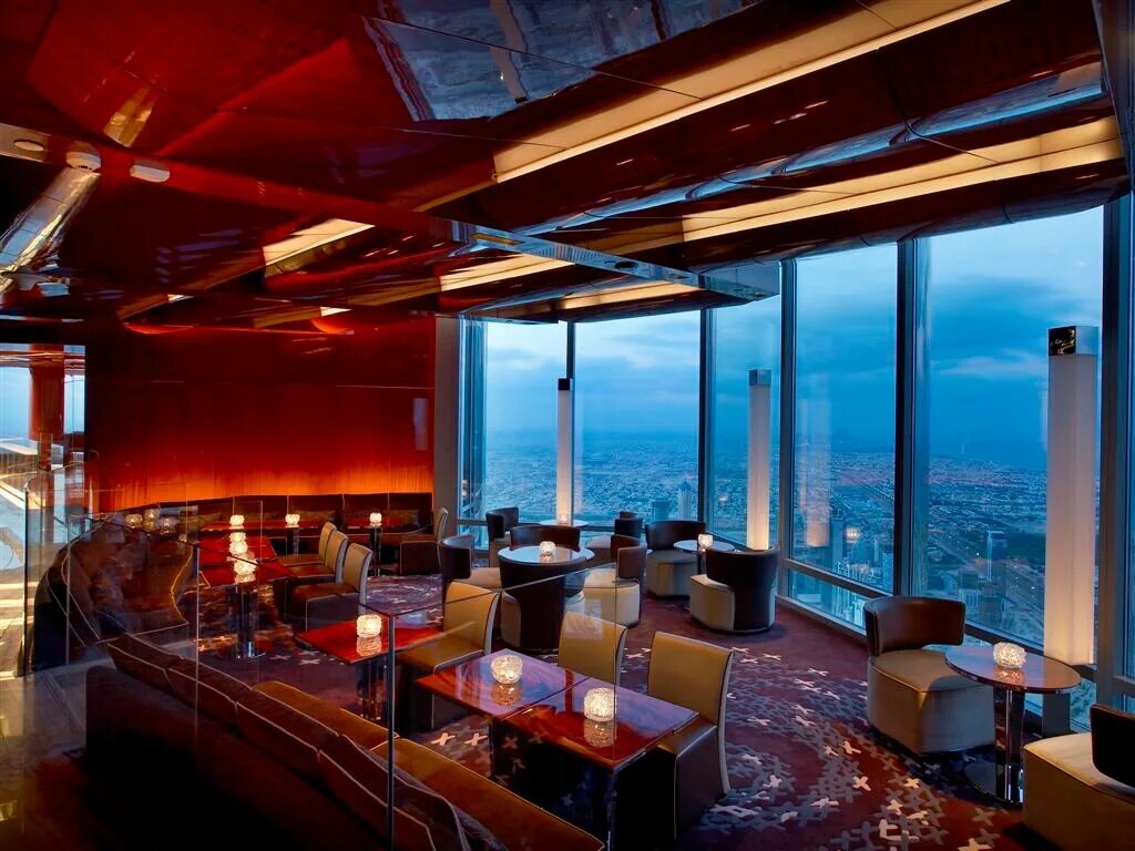 Lounge. Ресторан атмосфера Бурдж Халифа. Ресторан at.Mosphere в Дубае. Ресторан at.Mosphere в Бурдж Халифа. Ресторан в Бурдж Халифа в Дубае.