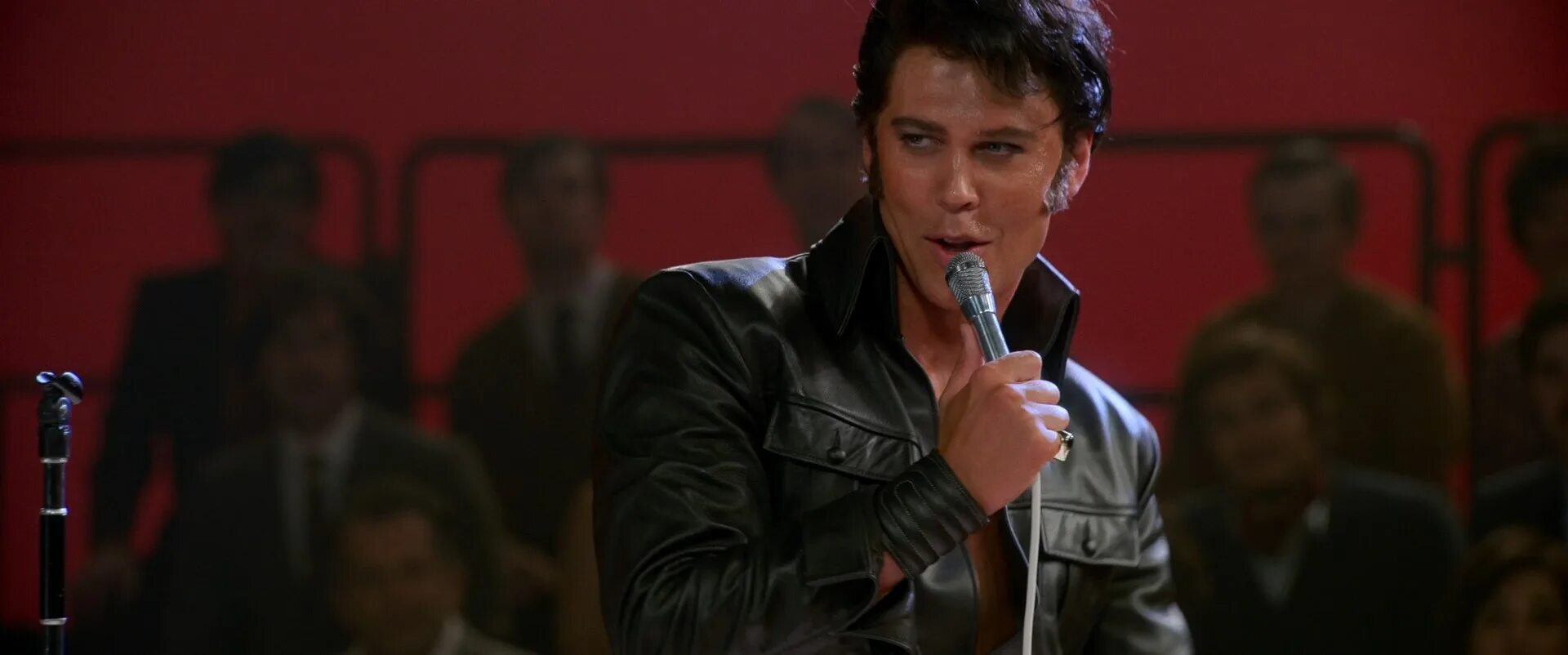 Элвис покидает. Elvis 2025. элвис / elvis / 2025. элвис 2025 том хэнкс.