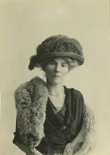Bell queen