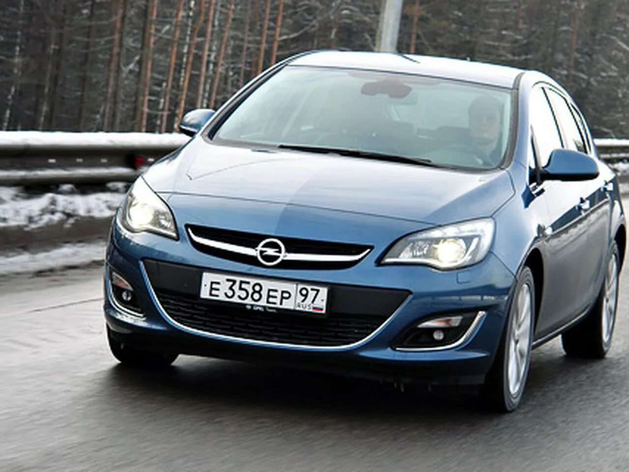 Конкуренты Опель Корса. Opel v