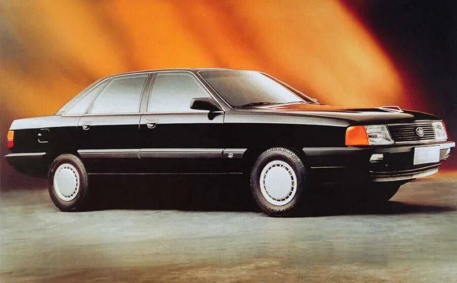 Китайская ауди 100. Китайская ауди 100 44. Китайская ауди 100 44 кузов. Hongqi ca7220. Hongqi ca7200.