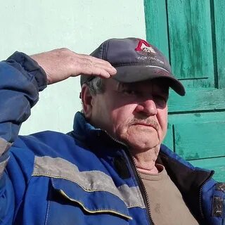 Дед коля
