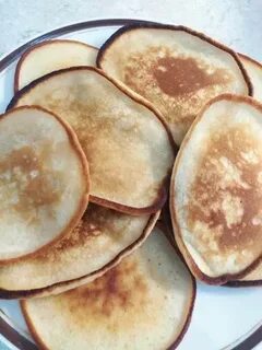 Простые оладьи на молоке с дрожжами