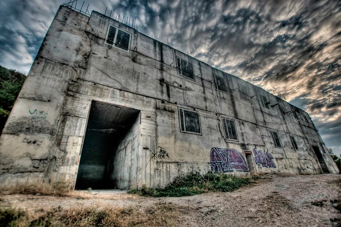 военное здание. армия здание. академия генерального штаба в москве. академия можайского здание спб. апл-500 полевой лагерь.