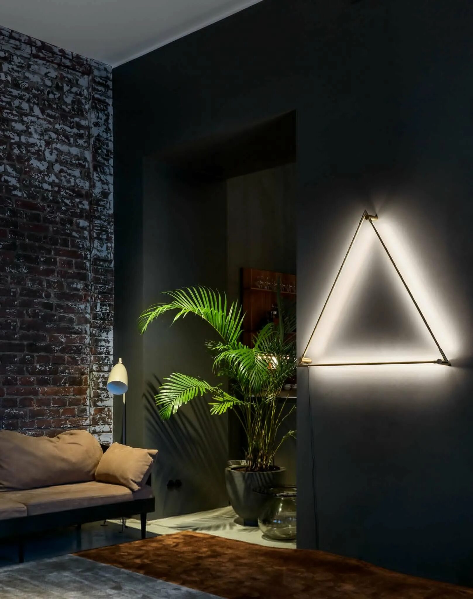 Светильник минимализм. Бра Minimalist Wall Lamps. Светильники Minimalist Creative Wall Lamp. Вертикальный РГБ светильник. Juniper светильники.