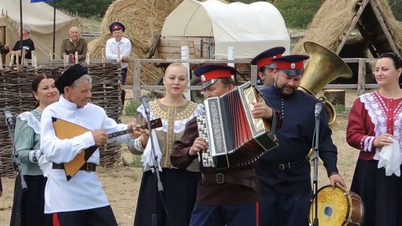 Ансамбль православный Дон. Ансамбль православный Дон детский. Православный Дон ансамбль состав. Сюжеты праздников. Православный дон песни