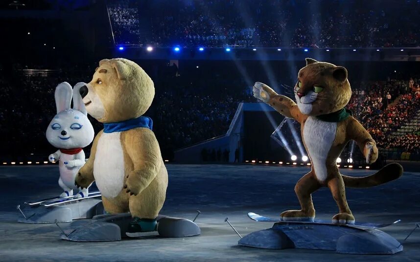 Талисманы игр в сочи в 2014 году. Зимние Олимпийские игры 2014 Маскот. Сочи Олимпийские игры Маскот. Маскот белый медведь 2014 Сочи.