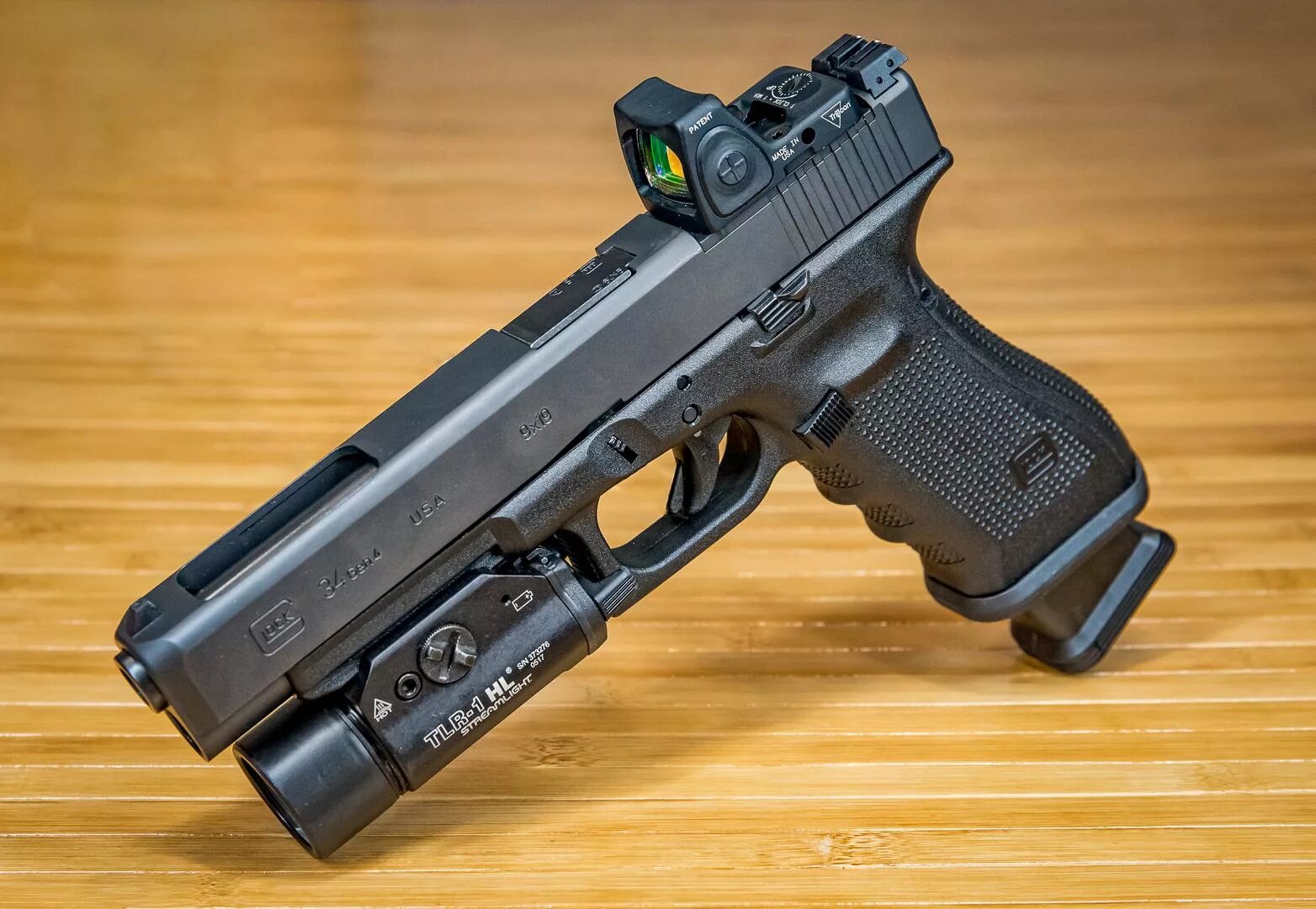 Glock страйкбол. Glock 26 страйкбол. Глок 17 с глушителем. Glock 17 страйкбольный. Glock 34 страйкбольный.