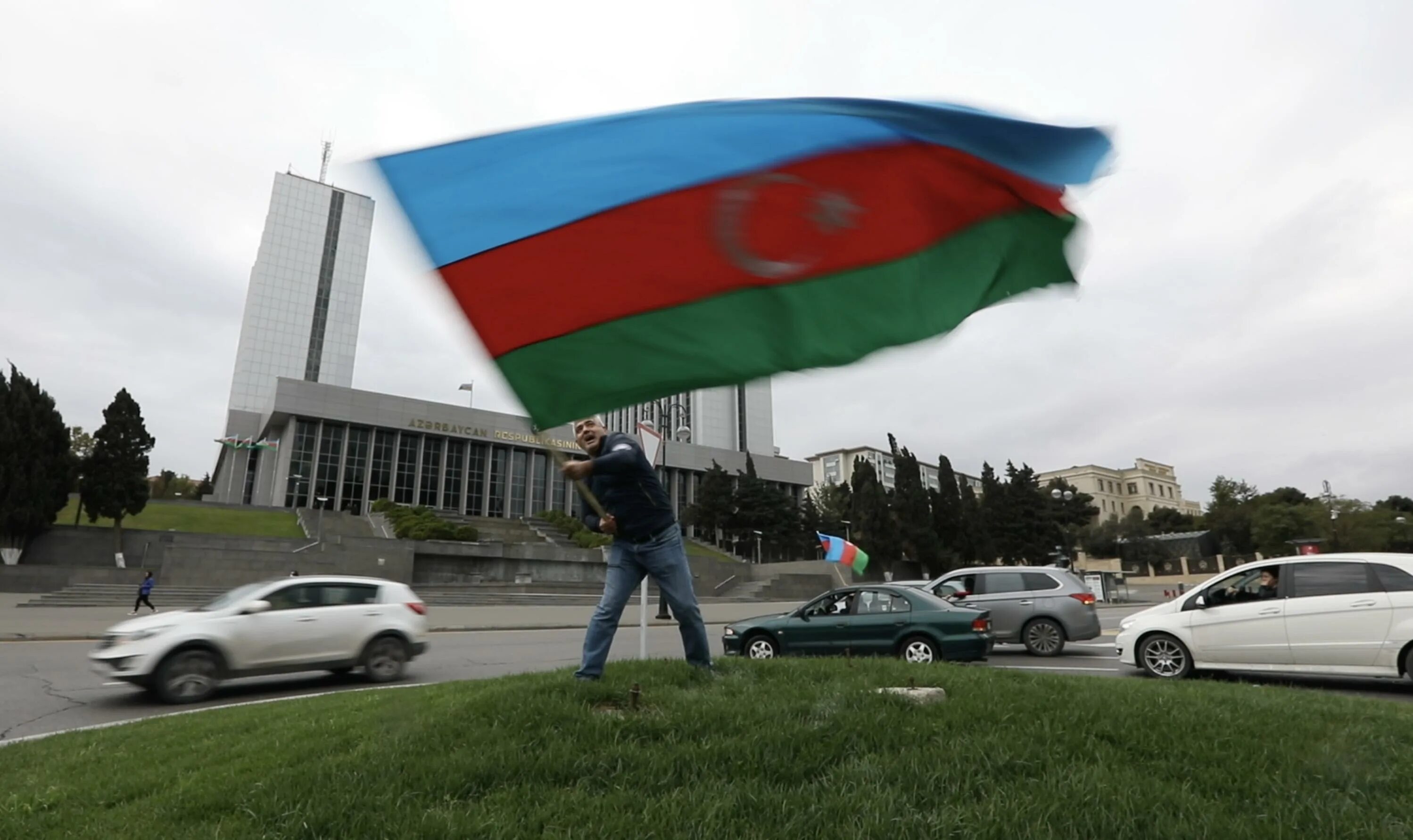 Азербайджана сегодня видео. Карабах Азербайджан. Азербайджан вторгается в Азербайджан. Армия Азербайджана. Азербайджано армянские отношения в России.