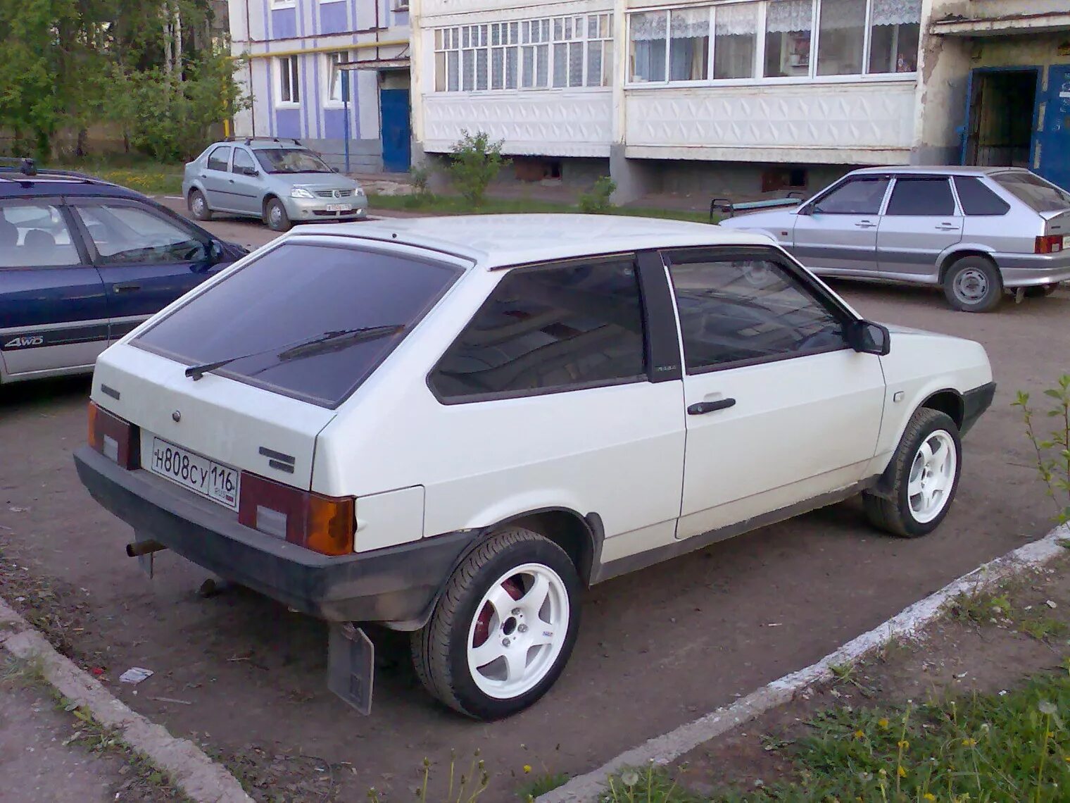 Ваз 2108 белая r15. Ваз 2108 r15. Ваз 2108 всмпо r14. Ваз 2108 r15. Ваз 2108 15.