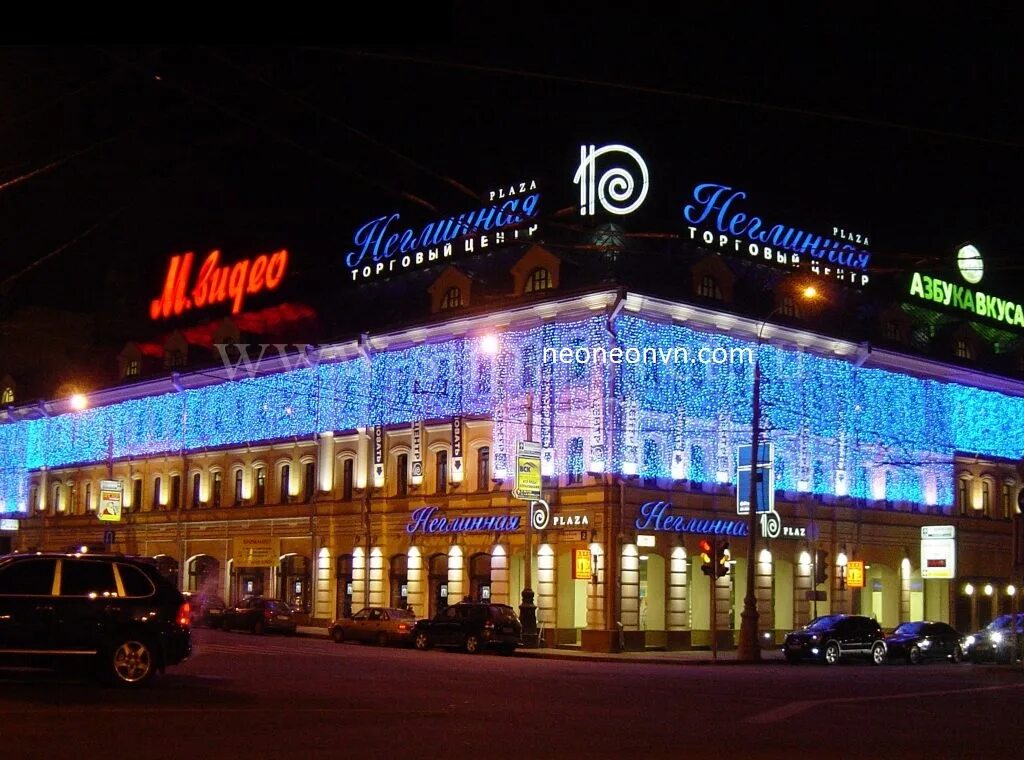 трубная площадь дом 2 тц неглинная плаза. трубная площадь галерея неглинная. неглинная галерея 2. трубная площадь 2. галерея неглинная на трубной.