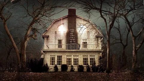 39+ schlau Sammlung Amityville Horror Haus : Amityville Horror house up.