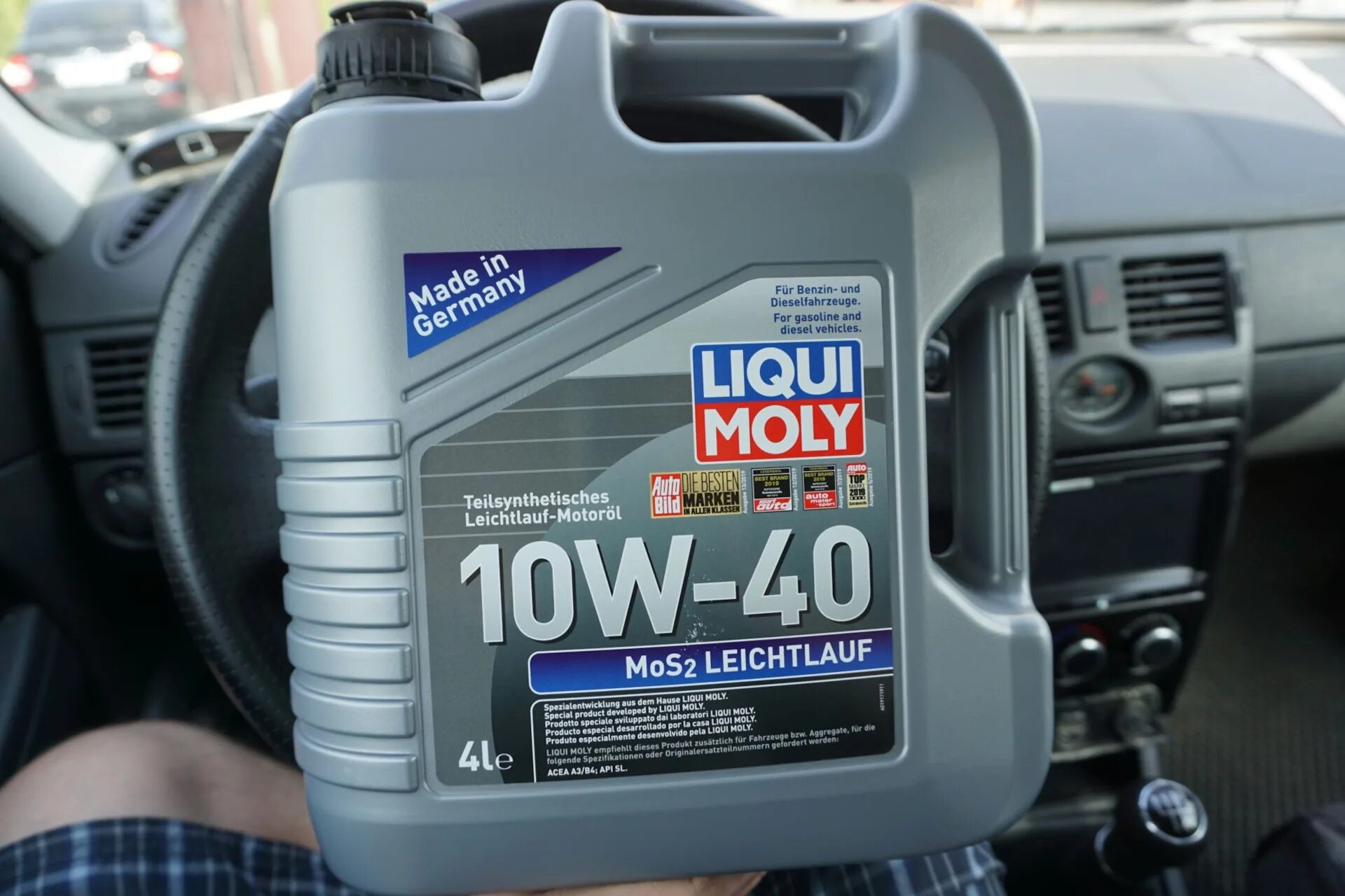 Какое масло ликви моли лучше. Liqui Moly 10/40. Моторное масло Ликви моли 10w 40. Liqui Moly 10/40 mos2. Liqui Moly mos2.