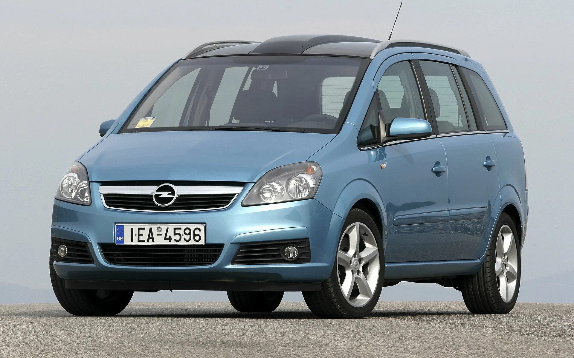Опель Зафира 2005. Opel Zafira 2005-2008. Opel Zafira b 2005.