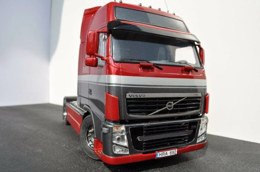 Продажа вольво фш. Вольво ФШ 13. Volvo fh16. Вольво ФН 12. Volvo fh13 в России.