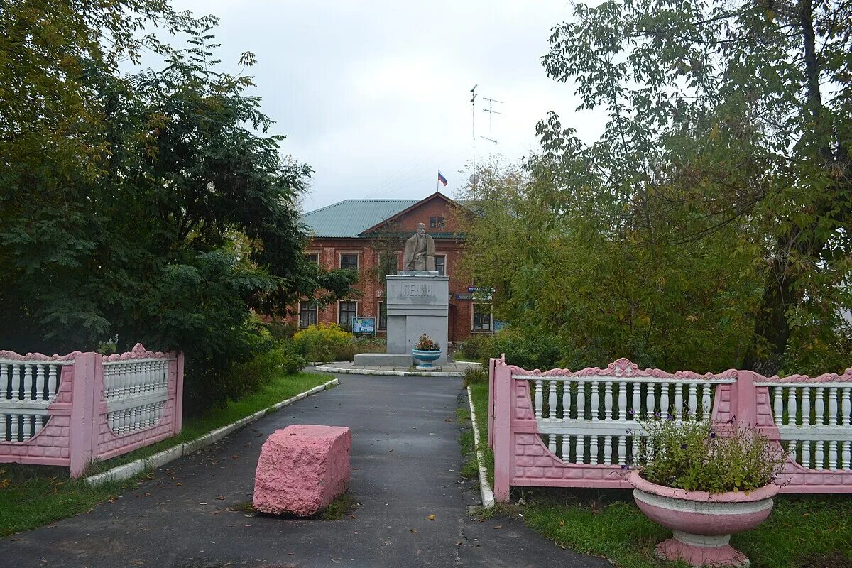 Поселок радовицкий. Поселок радовицкий мох. Радовицкий. Поселок радовицкий мох. Поселок радовицкий население.