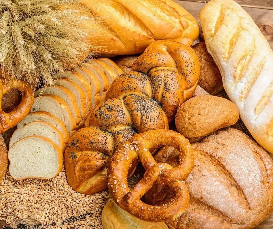 Хлебный магазин. Хлебный магазин покупатели. Хлебобулочные изделия в мини пекарне. Потребители хлебобулочных изделий. Работники пекарни.