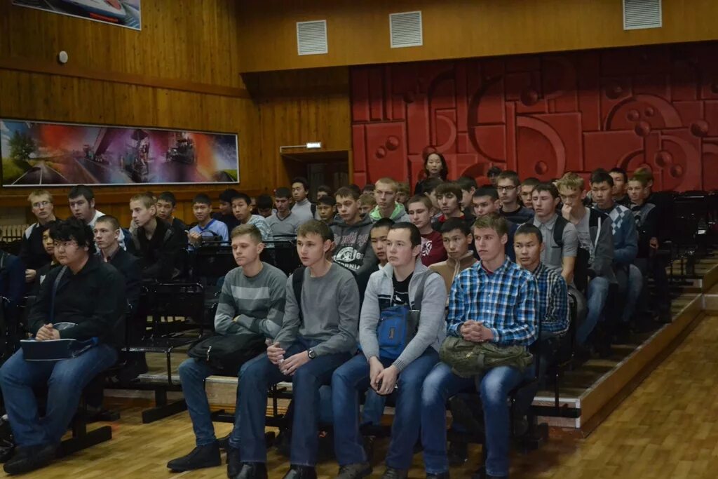 Кызылский транспортный техникум. Кызылский транспортный техникум общежитие. Преподаватели кадт кызыл. Бишкекский автомобильно-дорожный колледж имени к. Бишкекский автомобильно-дорожный колледж имени к.