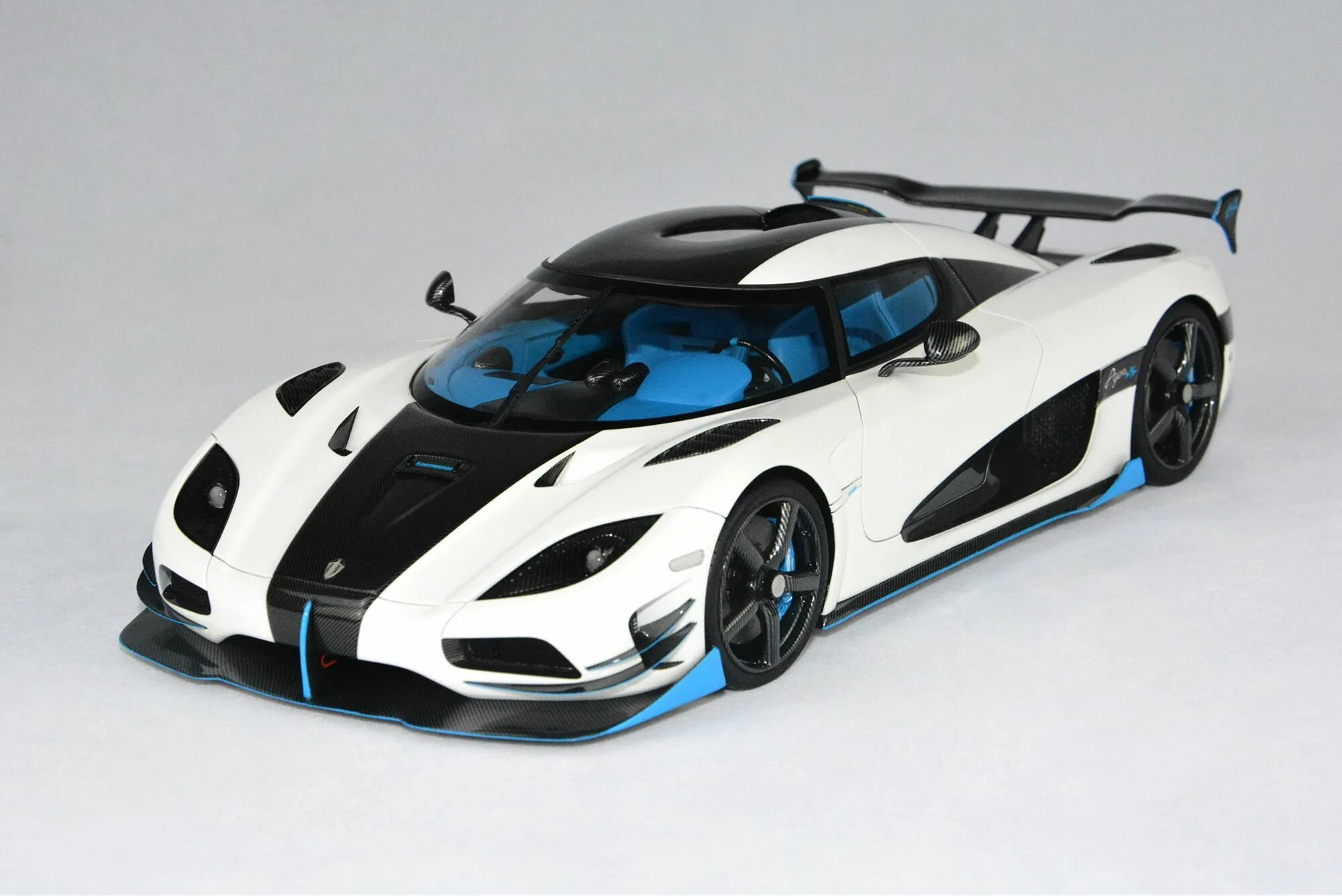 Koenigsegg Agera RS. Koenigsegg Agera RS 1. Koenigsegg АГЕРА RS. Koenigsegg Agera RS белая. Koenigsegg agera купить