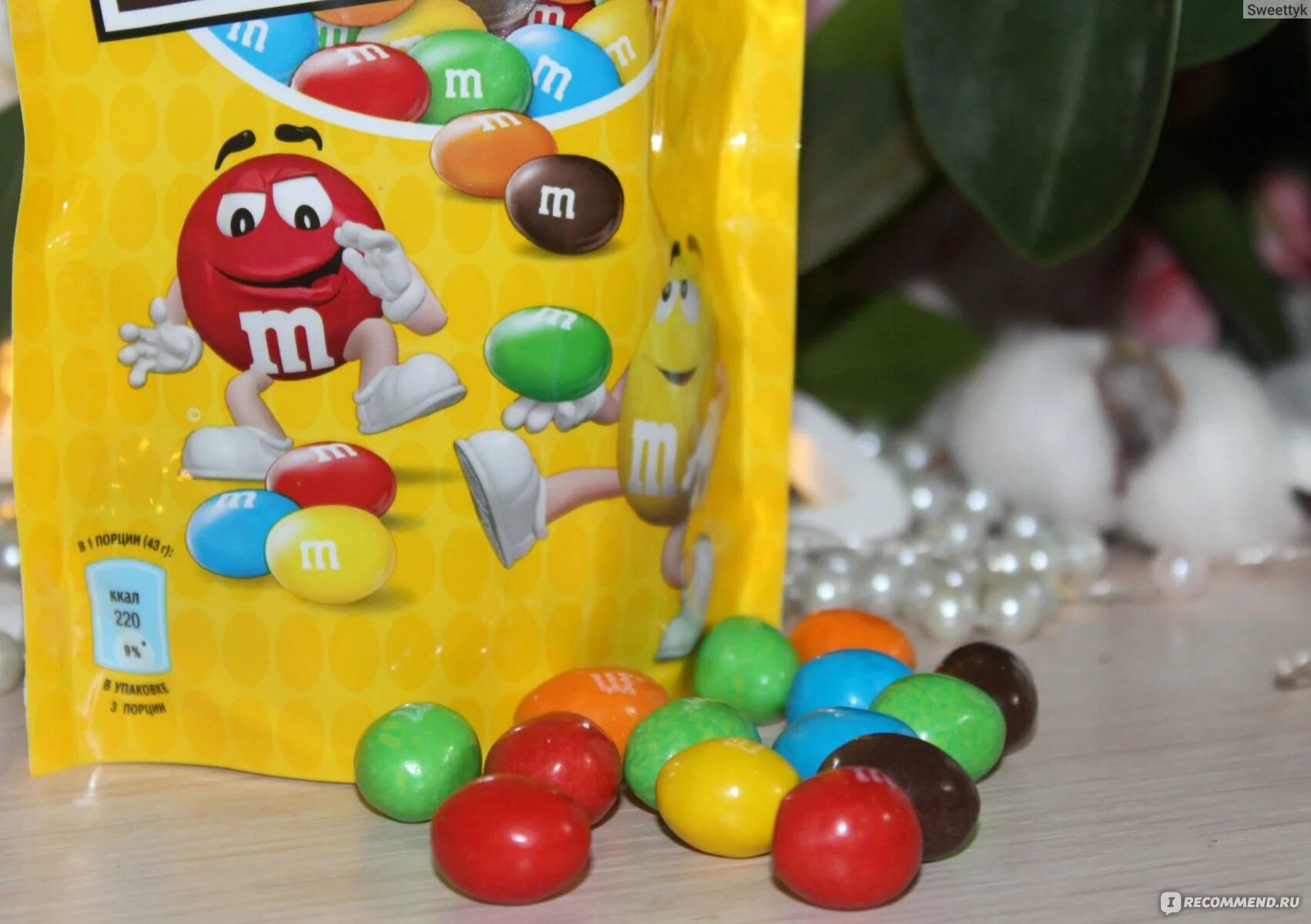 Ммдемс фото. Драже m&m`s шоколад 240гр. Драже m&MS молочный шоколад 240гр. M M арахис 80 гр. Драже m&m`s шоколад 130гр.