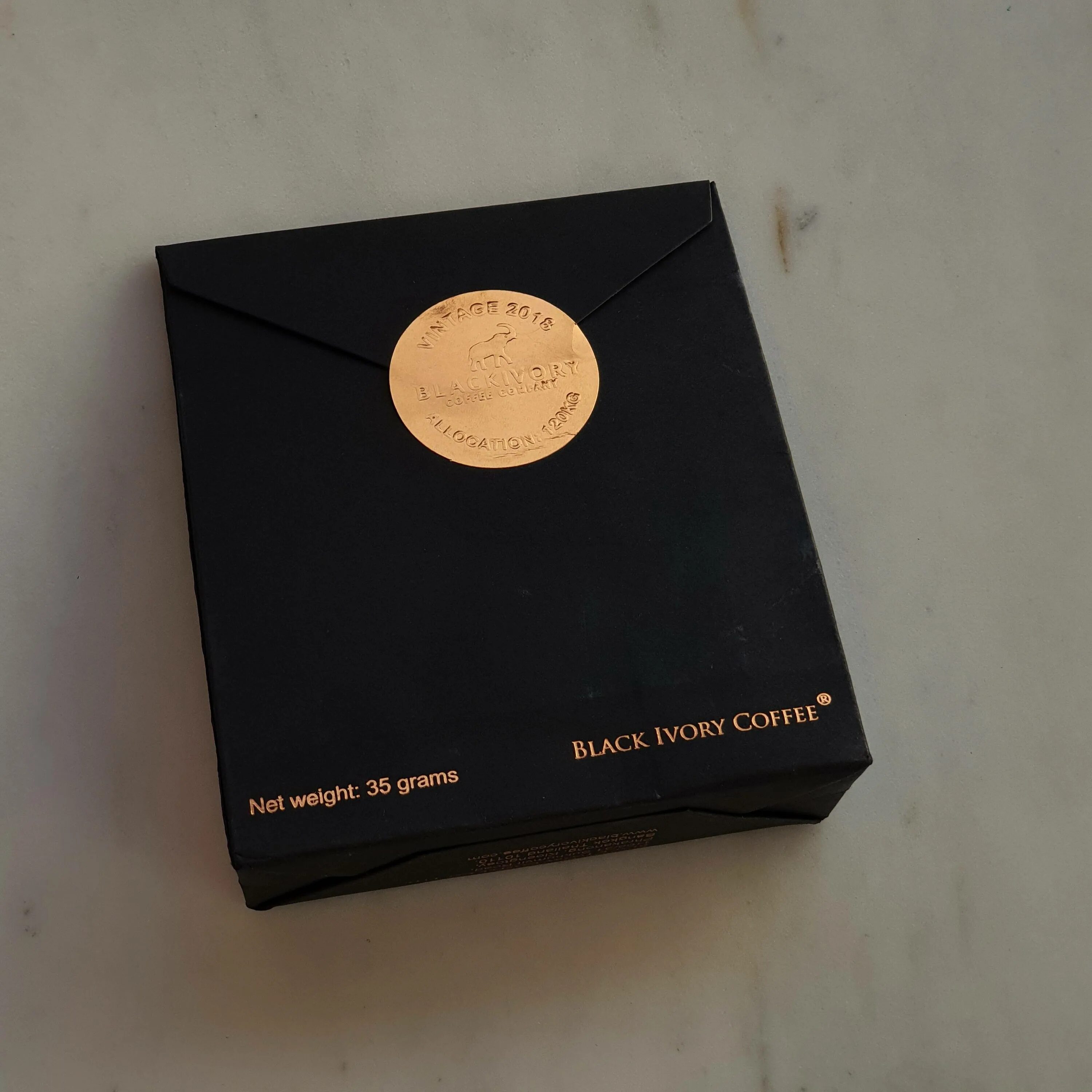 Black ivory. Black ivory coffee. черный кофе black ivory. тайский кофе блэк айвори. black ivory кофейня москва.