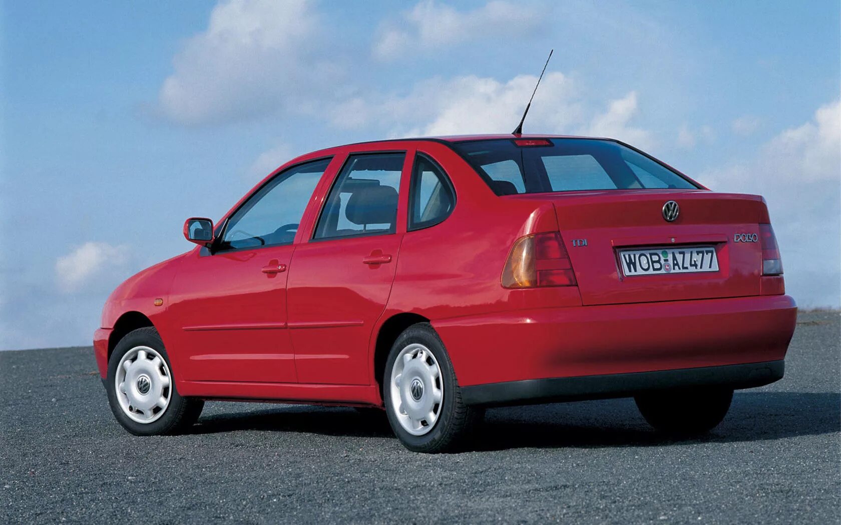 Поло 3 поколения. Фольксваген поло Классик 1996 седан. Volkswagen Polo Classic 2000. Фольксваген поло Классик 1996. Volkswagen Polo 1996 Classics.