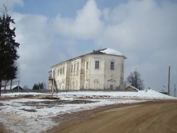 Городищна вологодская область в нюксенском районе. Деревня пески брянская область. Село городищна вологодская область. Поселок городищна вологодская область. Храм богоявления городищна.