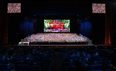 Кремлевская сцена