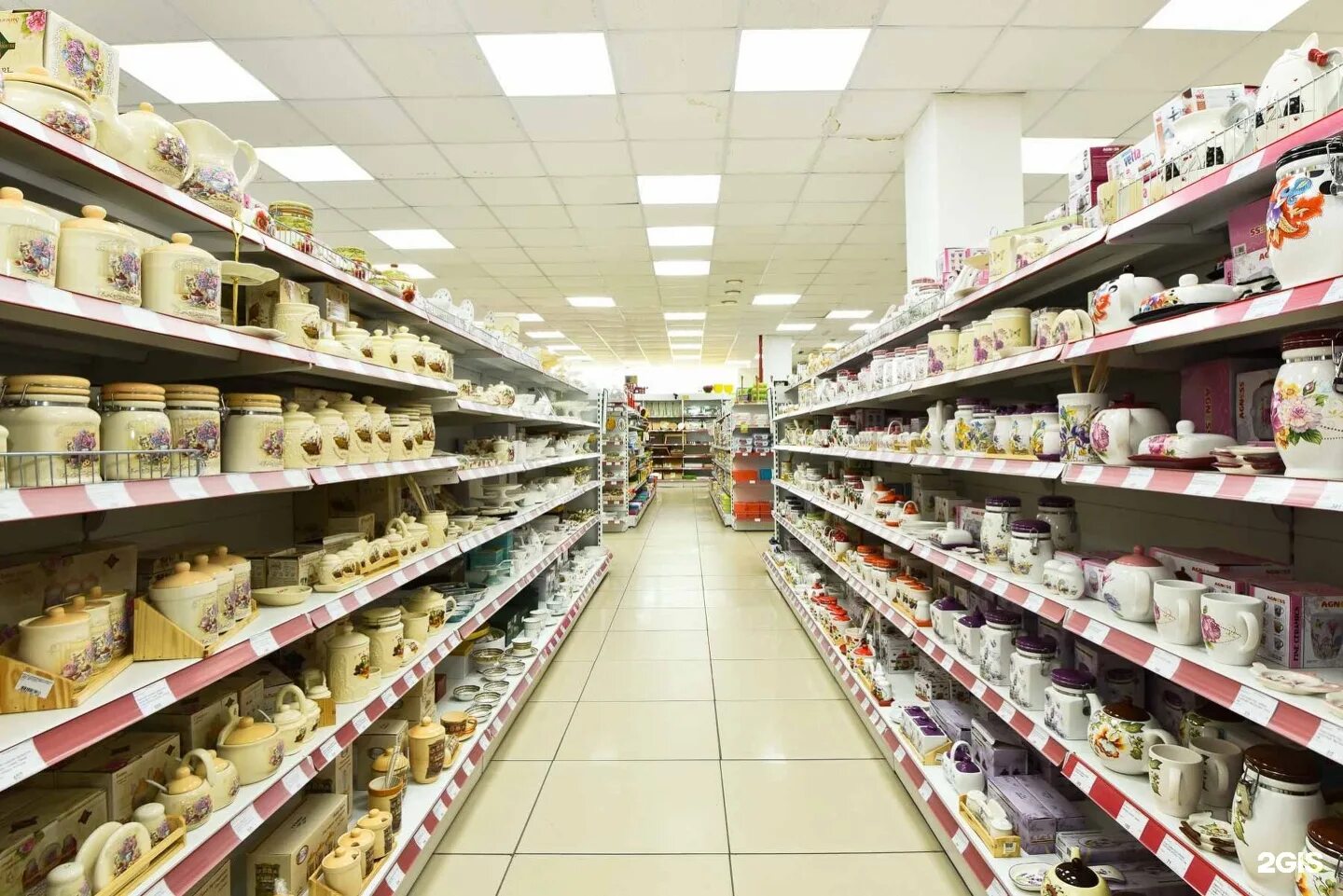 Мир посуды пенза перспективная 2. Мир посуды вязьма. Мир посуды вакансии. Самый большой магазин посуды в москве. Магазин посуды в москве.