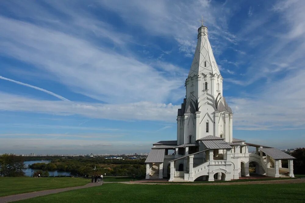 храм вознесения господня в селе коломенском. церковь вознесения в коломенском москва. храм вознесения в коломенском. храм вознесения в коломенском 1532. церковь в селе коломенском под москвой.