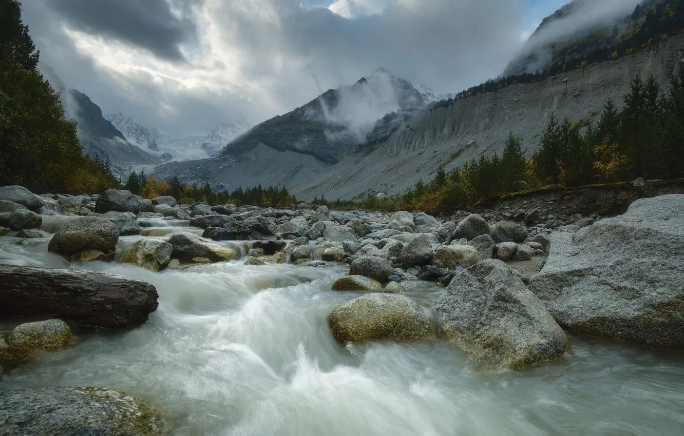 горная река. бурная горная река. питание горных рек. источники питания рек. питание горных рек.