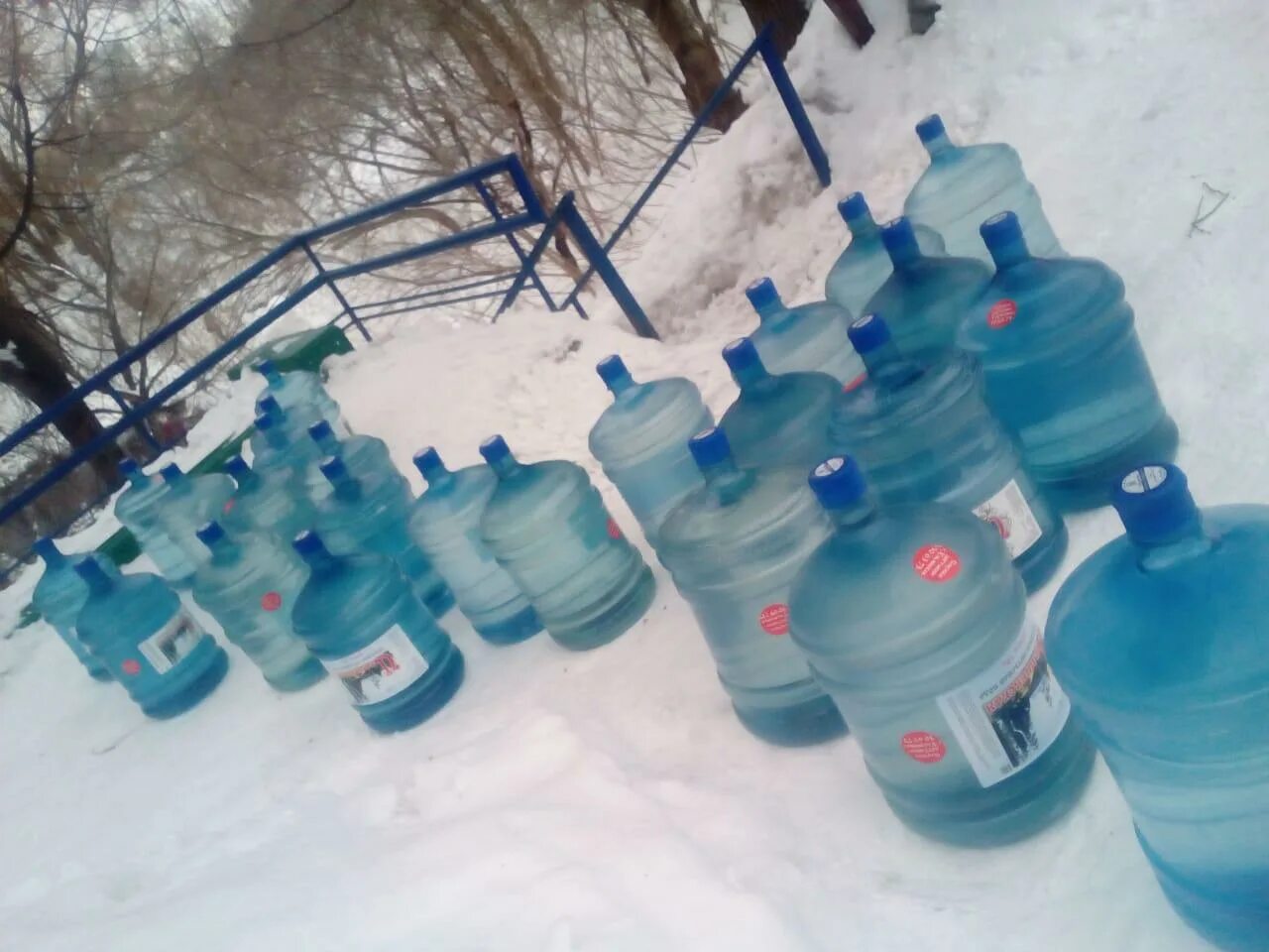 Вода на разлив. Разлив воды в бутылки. Ивашевская вода. Ивашевская вода Ульяновск.