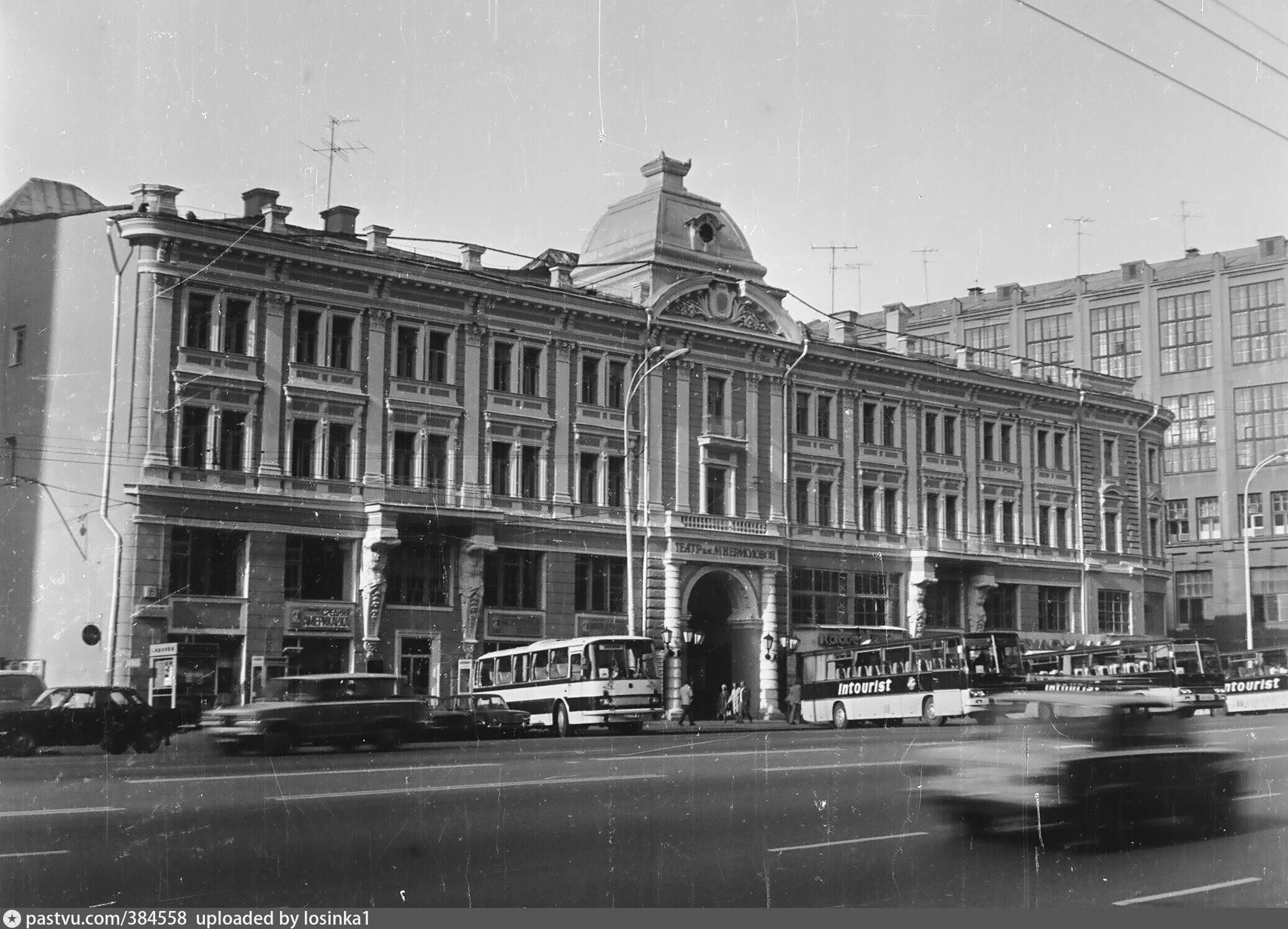 Московский театр имени м н ермоловой. Театр им. м.н. Ермоловой. Здание театра им. м.н.Ермоловой. Театр имени Ермоловой на Тверской. Пассаж Постниковой, театр Ермоловой.