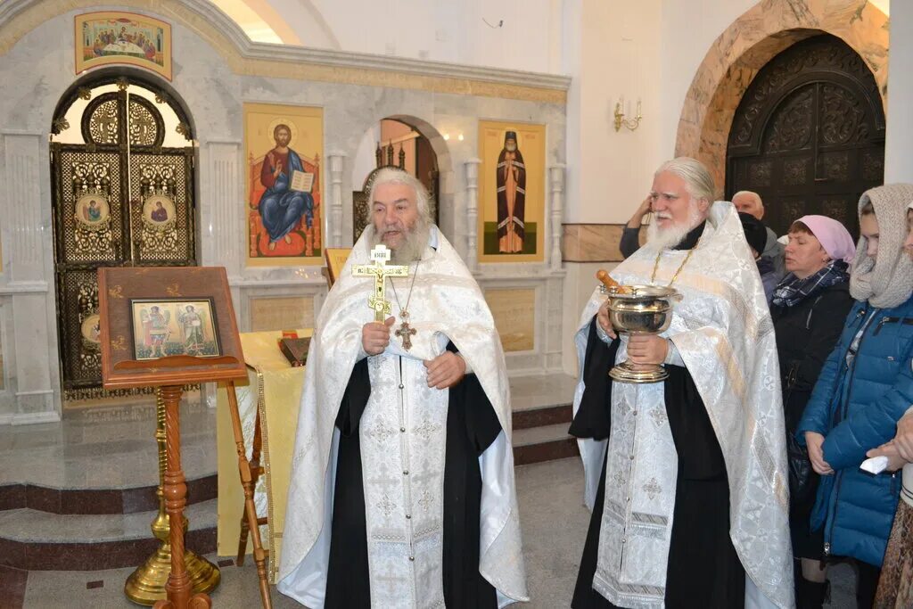 храм святителя луки курчатов. храм луки курчатов. церковь успения пресвятой богородицы курчатов. курчатов больничный храм святителя и исповедника луки крымского. храм успения курчатов.