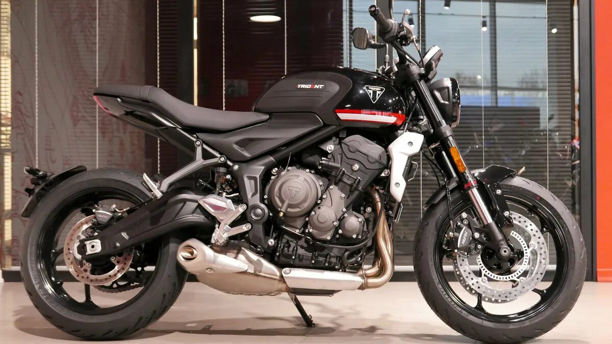 Мотоцикл триумф трайдент. Trident 660. Триумф 660 мотоцикл. Triumph trident 660 2020. Триумф 660 trident.