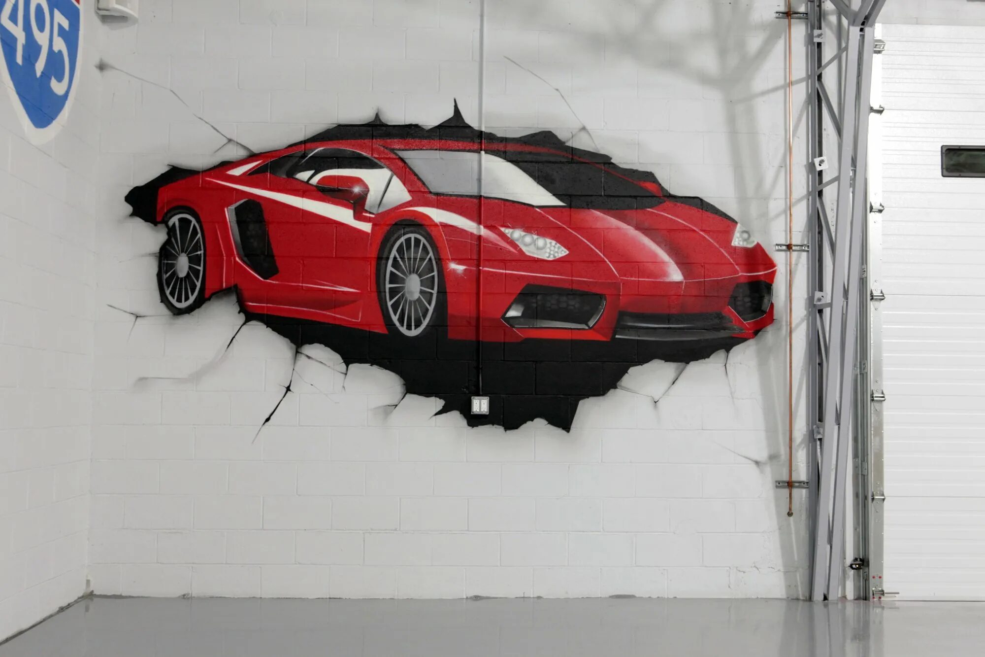 Роспись стен в гараже. Роспись на стене автомобиль. Нарисовать машину на стене. Машина в стене.
