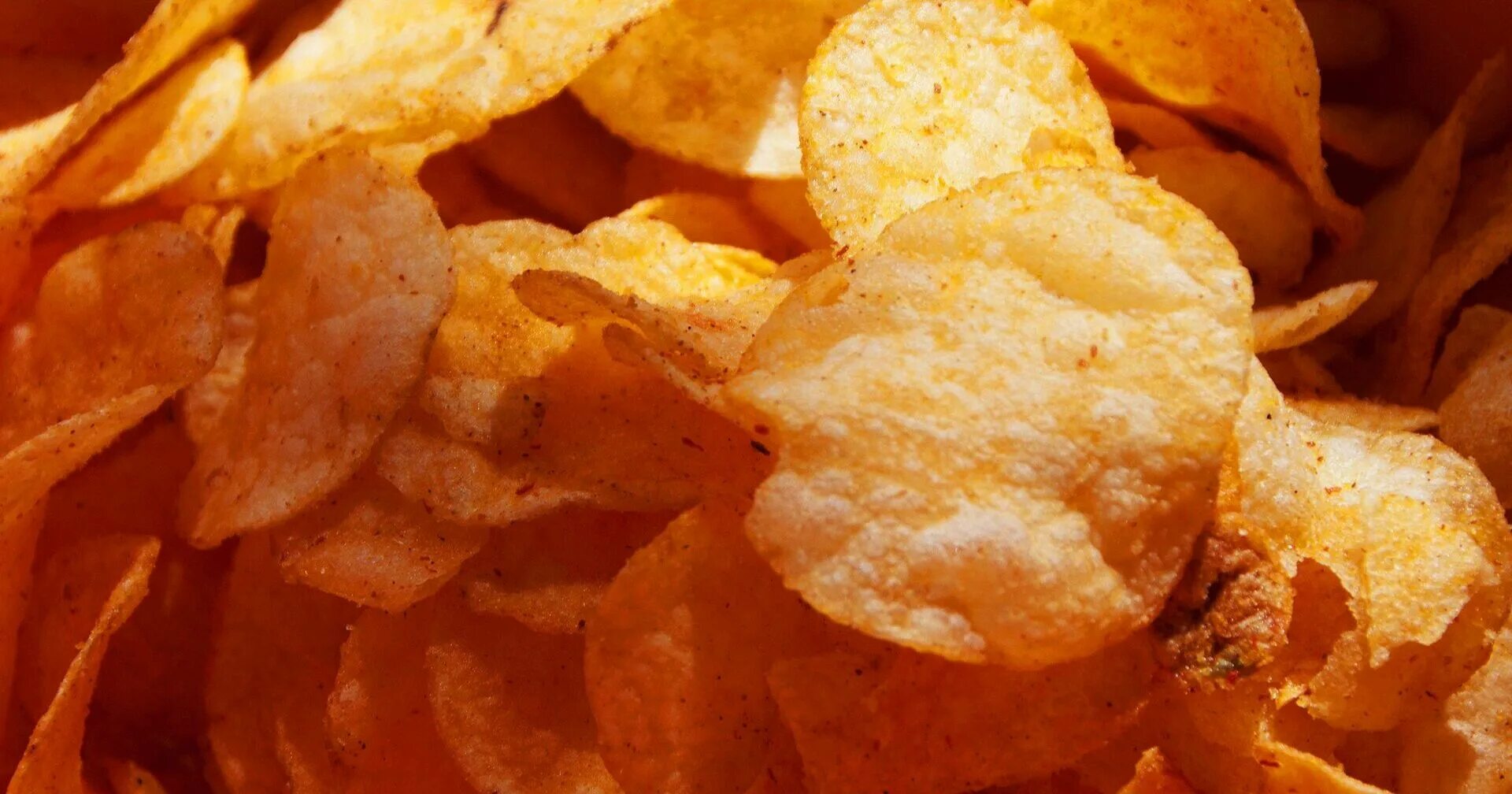 Чипсы качество. Чипсы Potato Chips. Эстетика чипс. Эстетичные чипсы. Чипсы во фритюре.