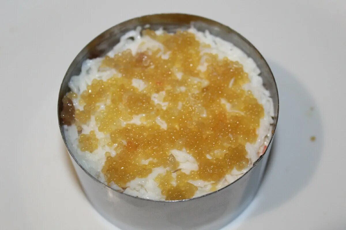 Салаты от ивлева рецепты. Селёдка под шубой от ивлева. Ивлев под шубой. Сельдь под шубой ивлева константина. Шеф повар ивлев.