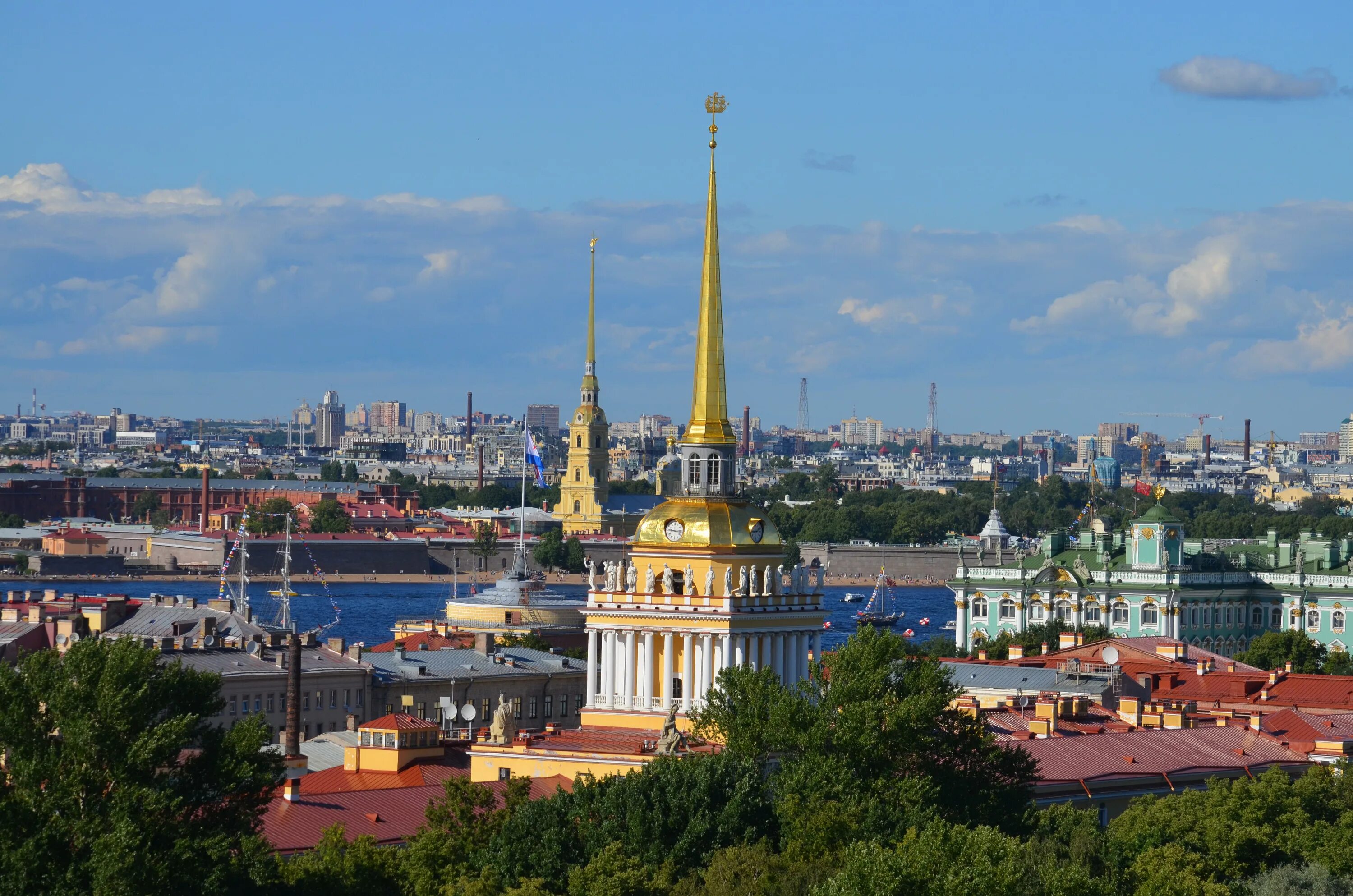 Шпиль в петербурге. Шпиль Адмиралтейства в Санкт-Петербурге. Шпиль Адмиралтейства в Санкт-Петербурге фото. Адмиралтейство Лондон. Кораблик Адмиралтейства.